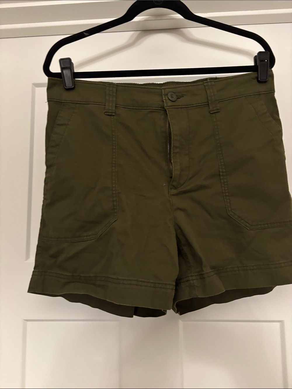 Old Navy Women’s Olive Green Utility Shorts